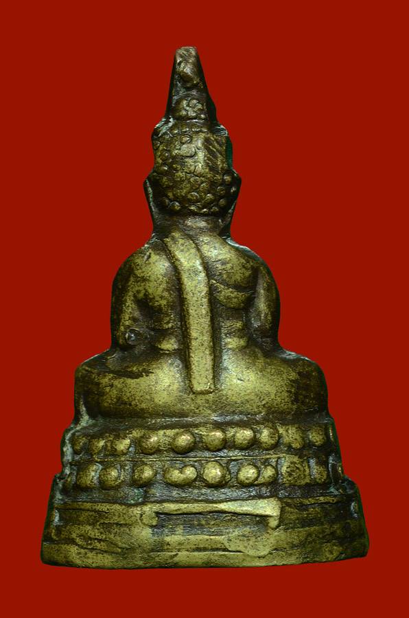 พระชัย 4 มุมเมืองหน้ากลาง สวยงาม