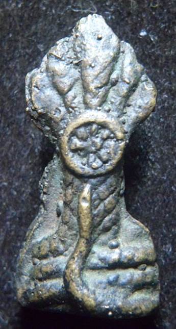 รูปหล่อเก่าไม่ทราบที่ครับ