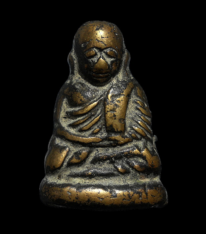 หลวงพ่อเงิน บางคลาน รุ่นปืนแตก พิมพ์นิยมเศียรเล็ก ปี 2528