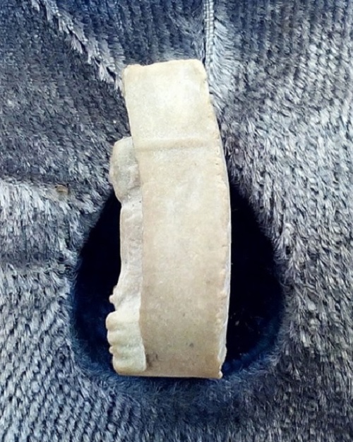 พระผงรูปเหมือนใบโพธิ์ เสาร์ห้ายันต์ตรี หลวงปู่โต๊ะ วัดประดู่ฉีมพลี ปี 2523