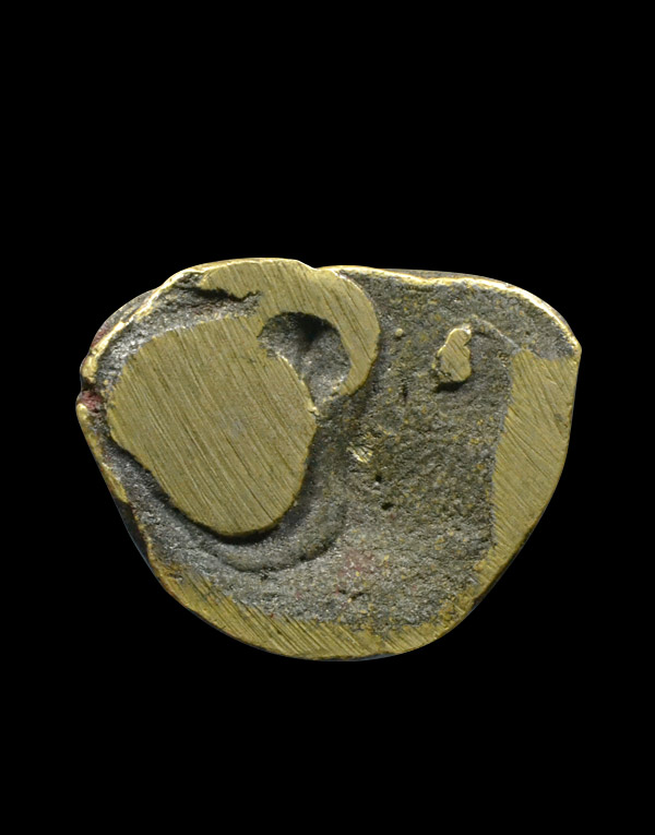 รูปหล่อโบราณหลวงพ่ออยู่ วัดเกยไชยเหนือ