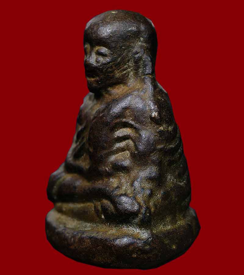  หลวงพ่อเงิน วัดบางคลาน พิมพ์ขี้ตา 3 ชาย ออกกรุวัดใหม่คำวัน อำเภอเมือง จังหวัดพิจิตร 