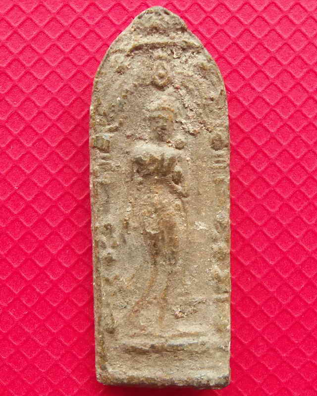 พระลีลาสองหน้า กรุวัดเขาจอมคีรีนาคพรต อ.เมือง จ.นครสวรรค์