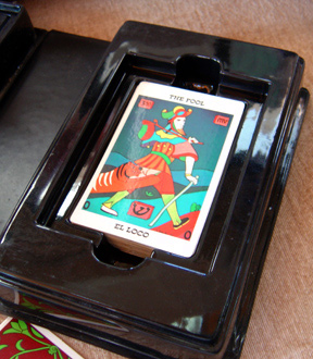 ไพ่ทาโรต์(ยิปซี) หยั่งรู้ฟ้าดิน โดย ขุนทอง อสุนี  ชุดดัง ใน box set อย่างดี หายากมาก