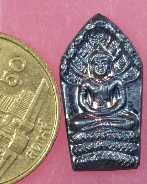 เหรียญปรกบารมีหลวงปู่ครํ่า ปี2537มีตอกโค๊ต/วอ99