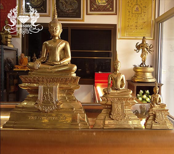+++ พระบูชาหลวงพ่อพระใส วัดโพธิ์ชัย จ.หนองคาย รุ่นสามบารมี สร้างปี2554 หน้าตัก 9 นิ้ว +++