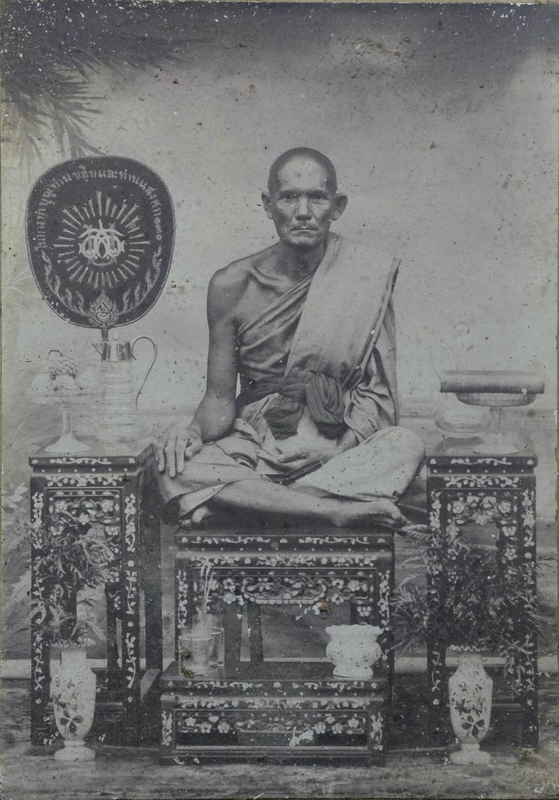 รูปถ่ายขนาดบูชาหลวงพ่อโต วัดวิหารทอง