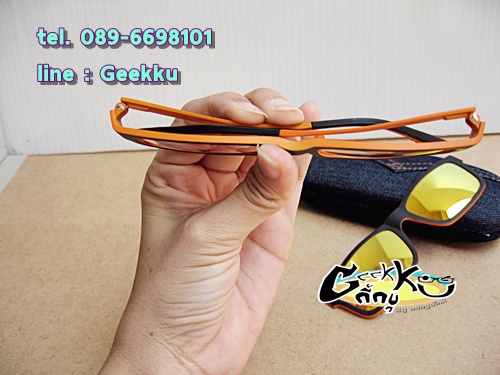 กรอบแว่นตา Cooper  (6001-col.2) **ของแท้ ** ทรงกรอบเต็มสีดำด้านในสีส้ม  มีคลิปกันแดด (เลนส์ Porarize