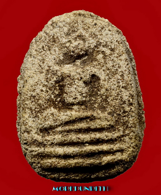 พระกรุเนื้อผงพุทธคุณพิมพ์พระสมเด็จสามชั้น กรุวัดใหม่ปากบาง จ.พระนครศรีอยุธยา 