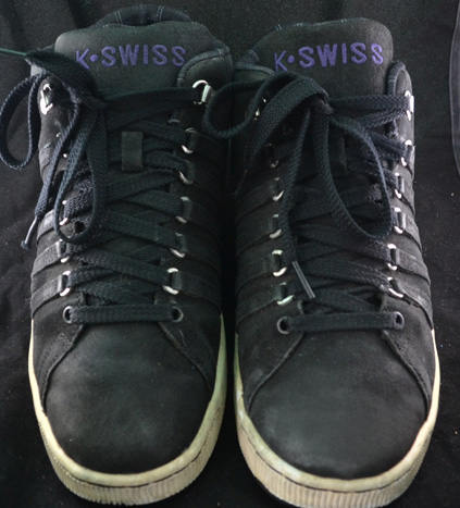  รองเท้า k-swiss สีดำหุ้มข้อ