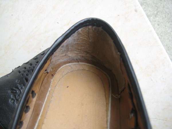 รองเท้าหนังทรงสวยสวย FASHION มือสอง   ขายตามสภาพ