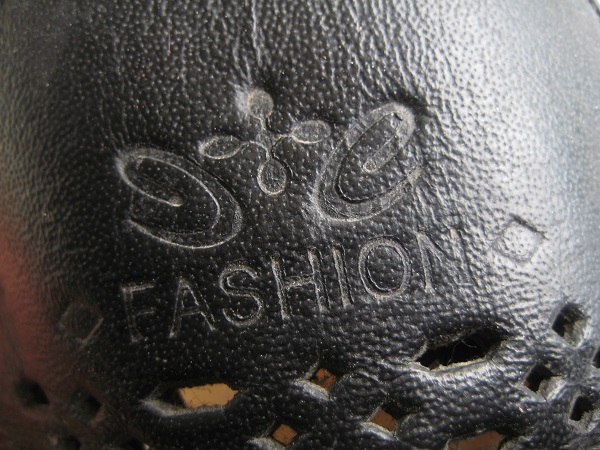 รองเท้าหนังทรงสวยสวย FASHION มือสอง   ขายตามสภาพ