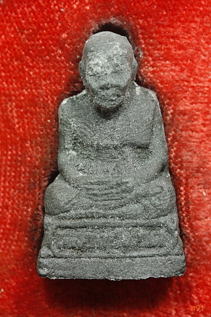 รูปเหมือนหลวงปู่ทวด วัดช้างให้ รุ่นสร้างโบสถ์ พร้อมกล่องเดิม