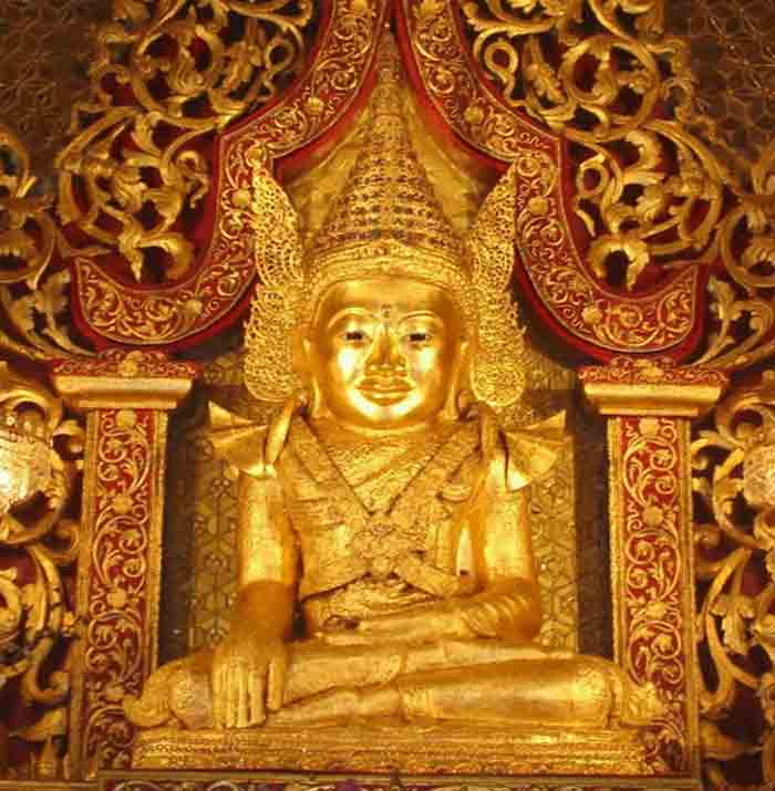 พระมหามัยมุนี ทรงเครื่อง พระประจำเมืองพม่า