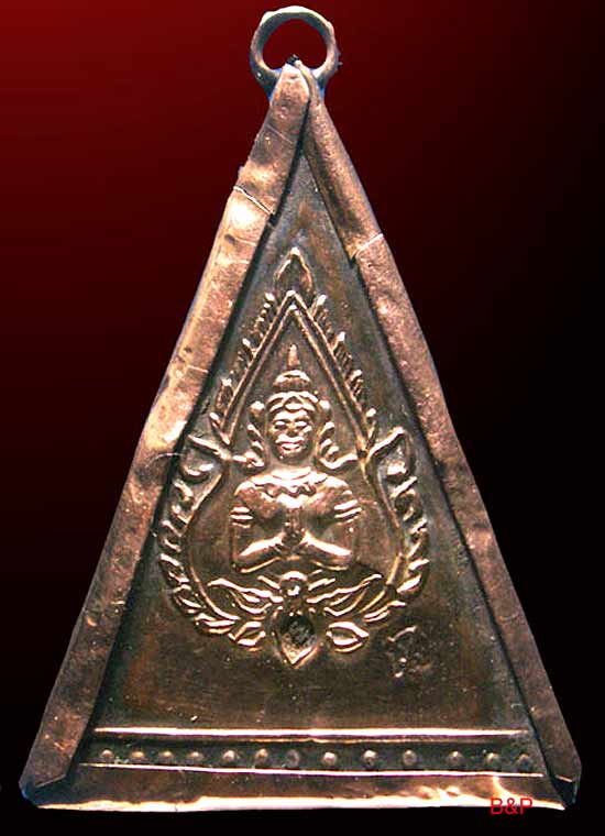 *นางพญา ดินเผา กรุเก่าวัดดาวเสด็จ สระบุรี..เลี่ยมนาคโบราณ*