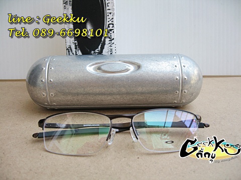กรอบแว่นตา Oakley (O-04) ทรงครึ่งกรอบสีกัน(ดำ-เทา)  