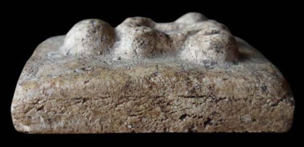 พระปิดตาผงกระดูกผี เนื้อขาว กรุวัดโพธิ์ท่าเตียน สวย