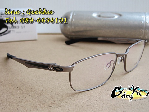 กรอบแว่นตา Oakley (O-06) ทรงกรอบเต็มสีเงิน ขาสปริง 
