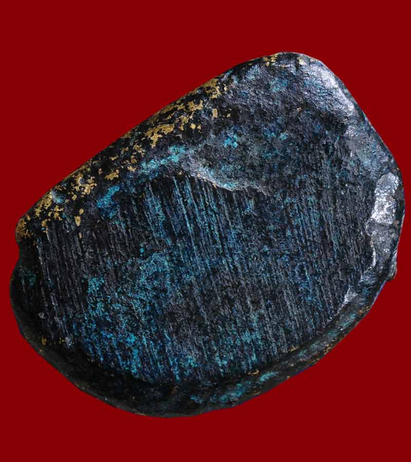 หลวงพ่อเงิน วัดบางคลาน จังหวัดพิจิตร รุ่นปืนแตก พิมพ์ไตรมาส  ปี ๒๕๒๘ 