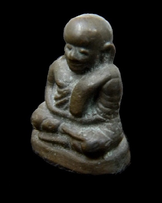 พระรูปหล่อหลวงพ่อเงิน วัดบางคลาน ออกวัดท้ายน้ำปี 2528 ( ปลุกเสกพร้อมรุ่นปืนแตก ) วัดคงคาราม จ.พิจิตร