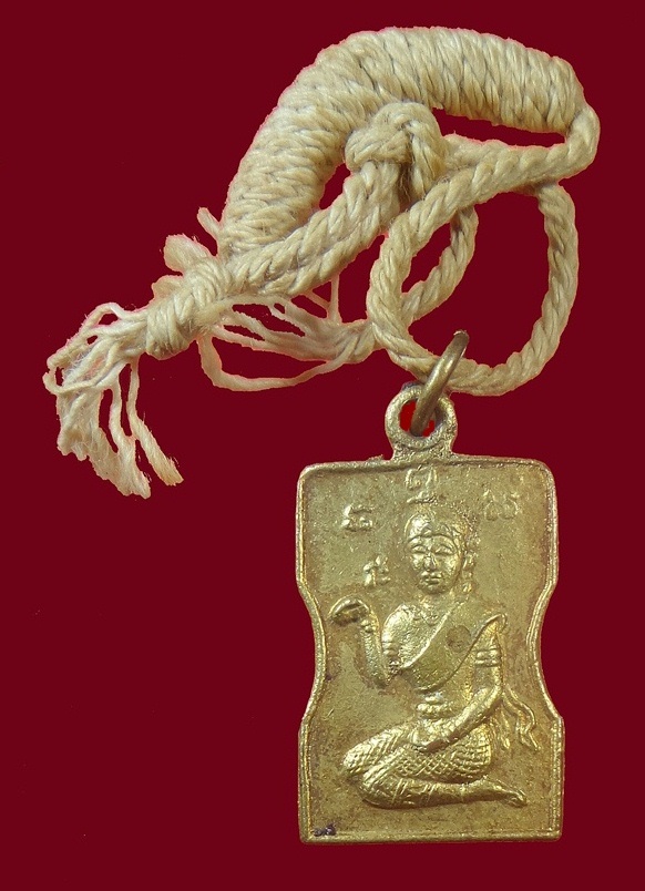 นางกวักหลวงพ่อจง วัดหน้าต่างนอก กระไหล่ทองสวยเดิมๆครับ