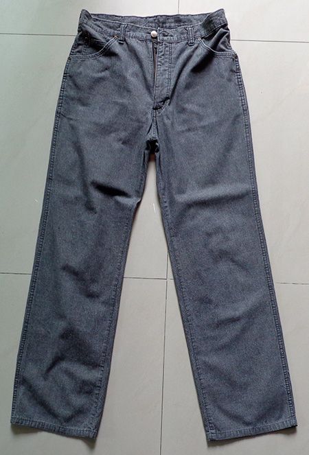 ยีนส์ WRANGLER ของแท้ เอว 30 สวยๆครับ พร้อมส่งฟรี