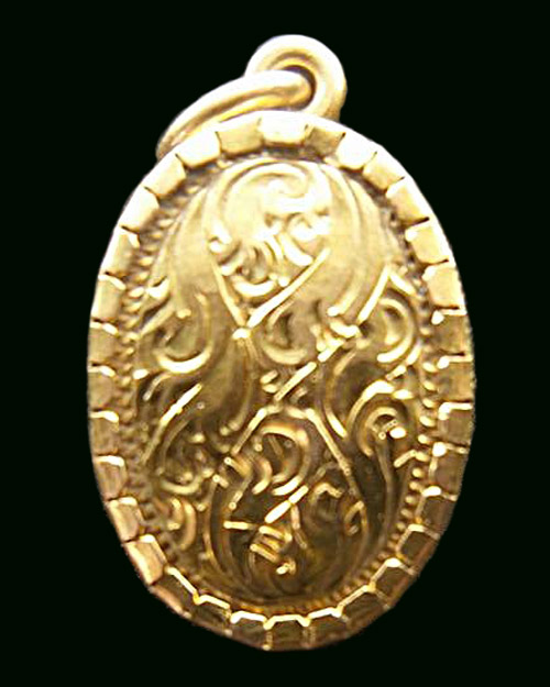 ล็อกเก็ตเล็กหลวงพ่อแช่ม วัดฉลอง เลี่ยมทองเก่าสวยๆ