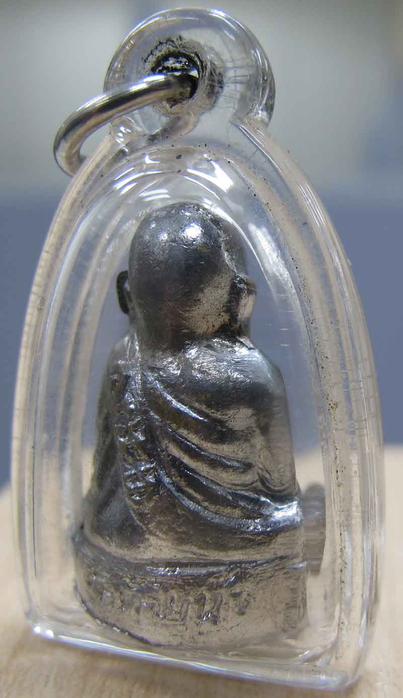 รูปหล่อหลวงพ่อเงิน   วัดท้ายน้ำ พิมพ์ฐานสูง เนื้อทองเหลืองชุบนิเกิ้ล ปี 2515