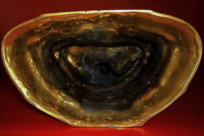 พระบูชาหลวงพ่อทอง วัดเขาตะเครา จ.เพชรบุรี รุ่นโสฬส กะไหล่ทอง สวยมากค่ะ