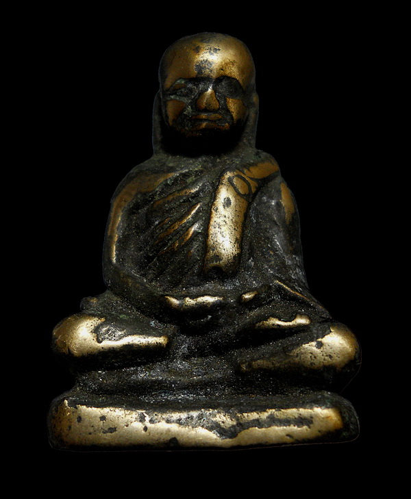 หล่อโบราณ ลพ.เงิน เนื้อเก่าสวย