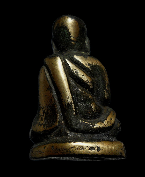 หล่อโบราณ ลพ.เงิน เนื้อเก่าสวย