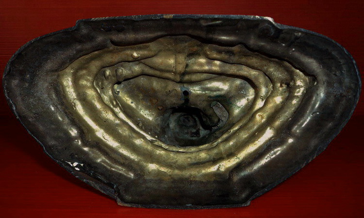 พระบูชากฐินต้น ภปร. วัดเทวสังฆาราม(วัดเหนือ) จ.กาญจนบุรี หน้าตัก 5 นิ้วค่ะ