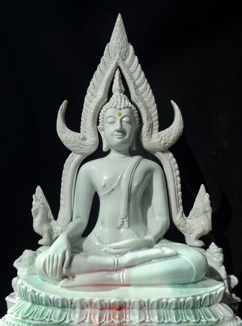 พระบูชาพระพุทธชินราช 5นิ้ว เนื้อเรซิ่นลายหินอ่อน สีขาว พิมพ์ชัดละเอียด พุทธศิลป์สวยงาม งดงาม