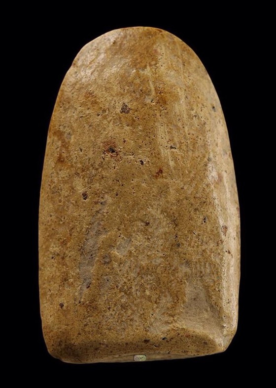 พระคง กรุเก่า จ.ลำพูน ฟอร์มใหญ่ๆ ตรงๆ ปีกกว้างๆ