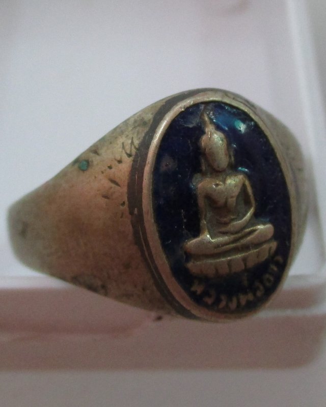 แหวนลงยาหลวงพ่อขาว เนื้ออัลปาก้า