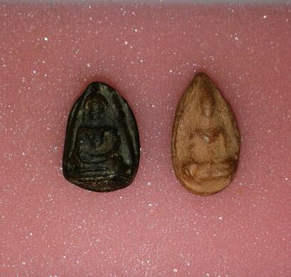 พระเม็ดน้อยหน่า หลังอุ กรุวัดศาลาปูน จ.อยุธยา เนื้อดินเผาผสมใบลานสีดำ สภาพสมบูรณ์ ผิวเดิมครับ.