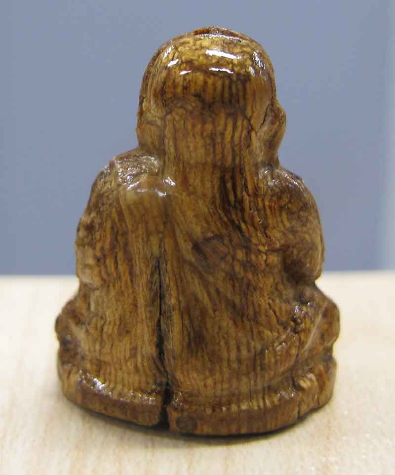 รูปหล่อหลวงพ่อเงิน  พิมพ์นิยม  เนื้อไม้โพธิ์แกะ อุดด้วยเทียนชัย 