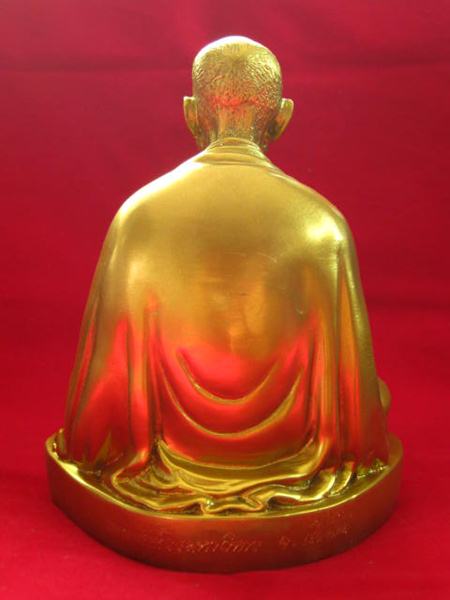 ครูบาเจ้าศรีวิชัย บูชา 5 นิ้ว เทพเจ้าแห่งลานนา สวยๆ กล่องเดิ มจากวัด