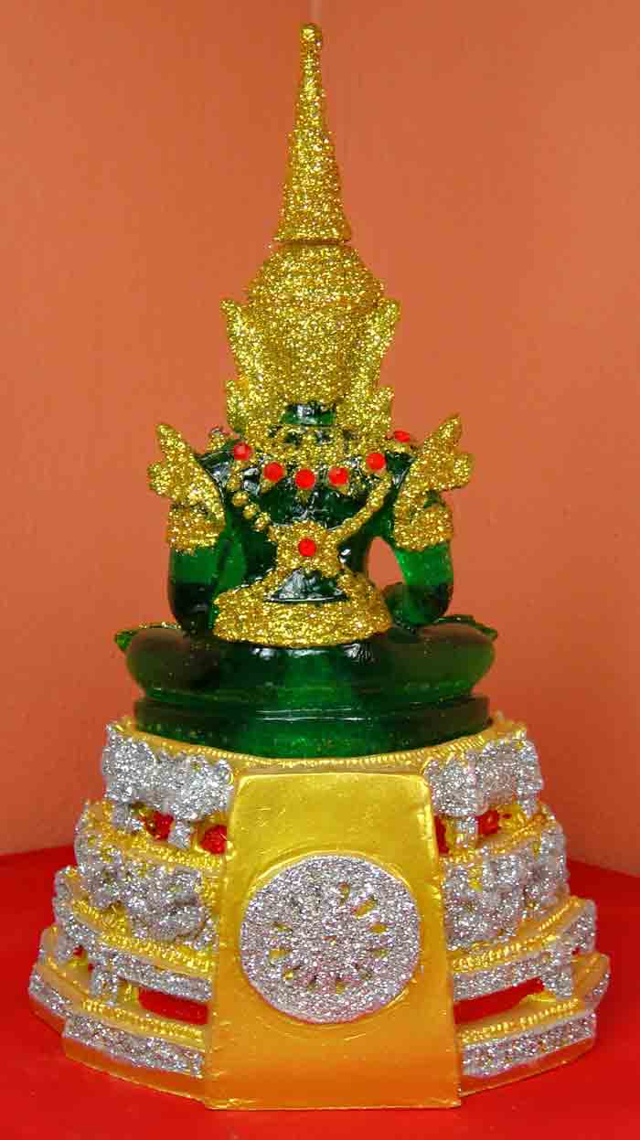 พระแก้วมรกต ทรงเครื่องฤดูร้อน งานพุทธศิลป์ประณีตสวยงามมาก - งานสมโภชน์ 200 ปี กรุงรัตนโกสินทร์- เนื้