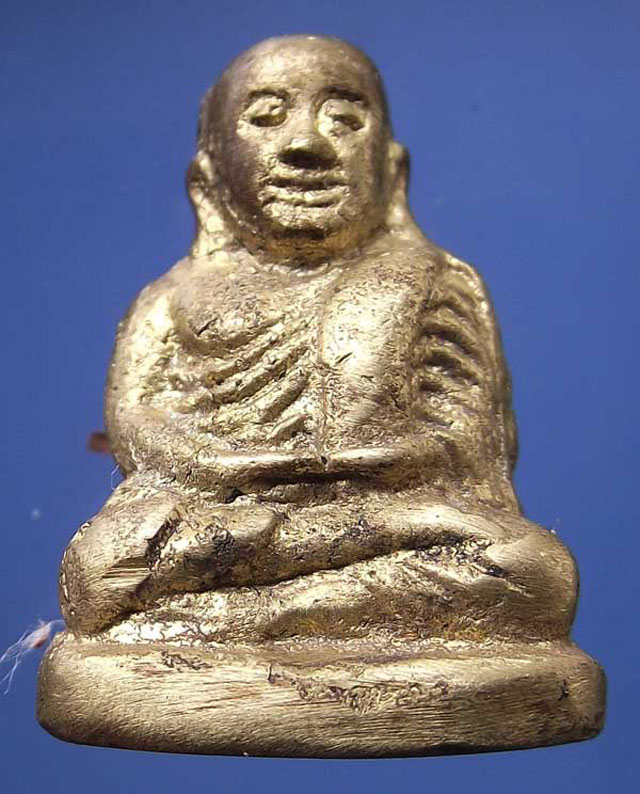 หลวงพ่อเงิน กองทุน 53 พิมพ์ขี้ตาเนื้อขันลงหินเทหล่อโบราณในพิธี หมายเลข 67