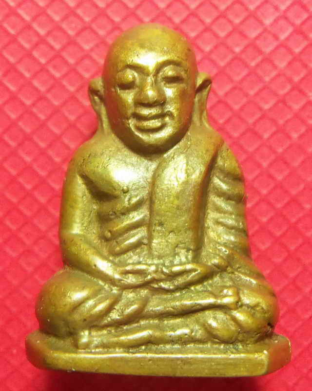 รูปหล่ออุดกริ่งหลวงพ่อเงิน วัดบางคลาน ออกวัดท่าบัวทอง ปี 2515 หลวงพ่อสิทธิ์ ท่านปลุกเสกจนไฟลุกในบาตร