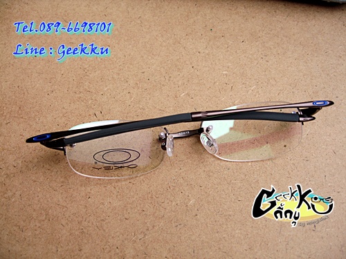 กรอบแว่นตา Oakley (O-09) ทรงเจาะกรอบ กรอบสีกัน(ดำ-เทา)   ขาธรรมดา (ก้านขาและกรอบเป็นโลหะ) 