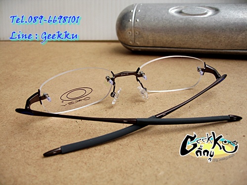 กรอบแว่นตา Oakley (O-09) ทรงเจาะกรอบ กรอบสีกัน(ดำ-เทา)   ขาธรรมดา (ก้านขาและกรอบเป็นโลหะ) 