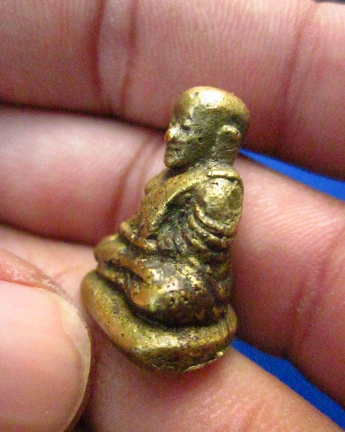 หลวงพ่อเงิน พิมพ์นิยม