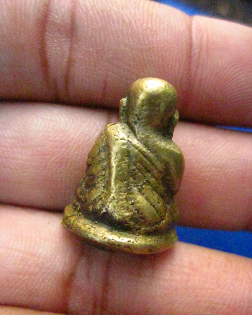 หลวงพ่อเงิน พิมพ์นิยม