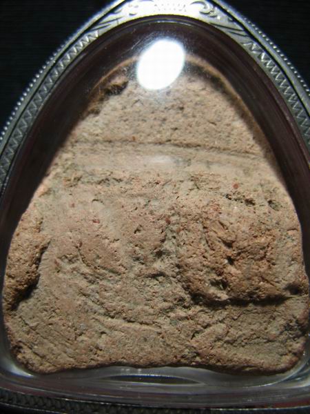 6,000.- หลวงพ่อโต วัดบางกระทิง อยุธยา เลี่ยมกรอบเงินหนา ๆ