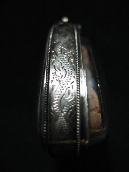 6,000.- หลวงพ่อโต วัดบางกระทิง อยุธยา เลี่ยมกรอบเงินหนา ๆ