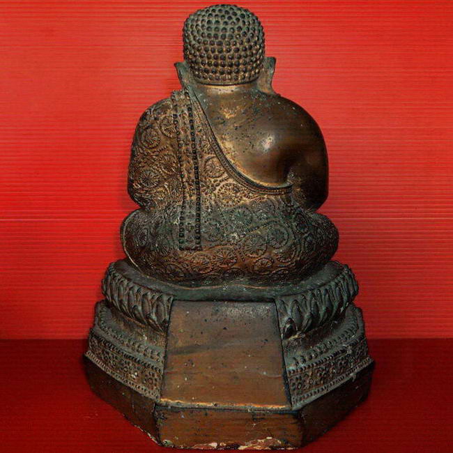 พระสังกัจจายน์บูชา บุแผ่นทองแดงดุนลายจีวรดอก สำนักพุทธอุปถัมภ์ สวยมากค่ะ