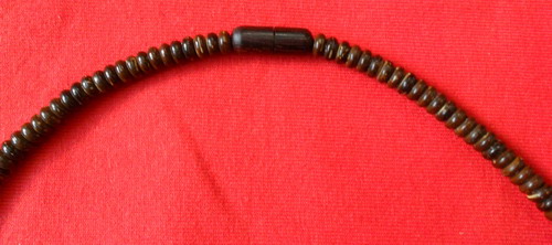 สร้อยกะลาตาเดียวแท้ๆสีน้ำตาล+เม็ดเงินแท้สวยๆ