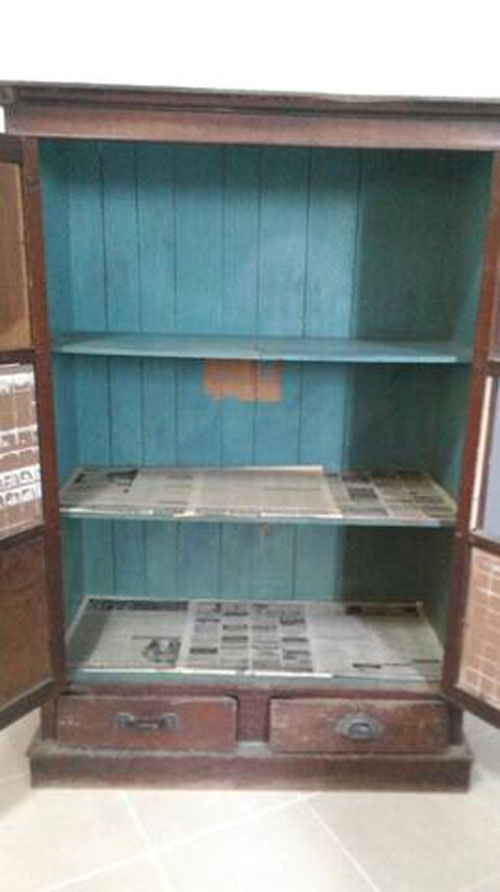  ตู้ไม้โบราณ